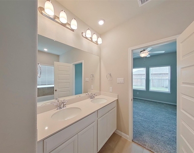 6634 Bridge Mountain Trail - Photo Thumbnail 7
