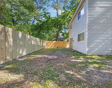 1106 E Red Cedar Circle - Photo Thumbnail 35