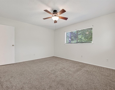 1106 E Red Cedar Circle - Photo Thumbnail 26