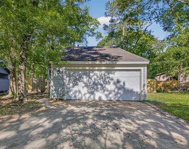 1106 E Red Cedar Circle - Photo Thumbnail 41