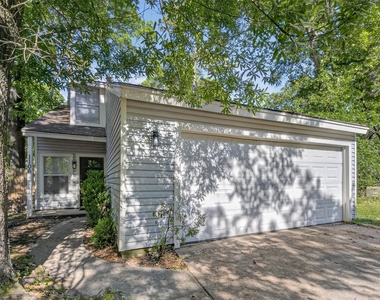 1106 E Red Cedar Circle - Photo Thumbnail 39