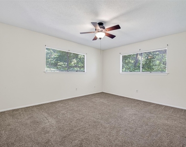 1106 E Red Cedar Circle - Photo Thumbnail 24