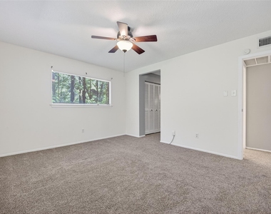 1106 E Red Cedar Circle - Photo Thumbnail 25