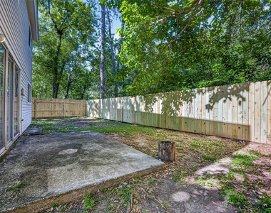 1106 E Red Cedar Circle - Photo Thumbnail 32