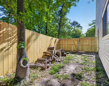 1106 E Red Cedar Circle - Photo Thumbnail 31