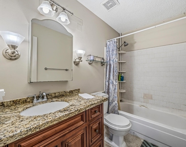 9915 Villa Verde Drive - Photo Thumbnail 10