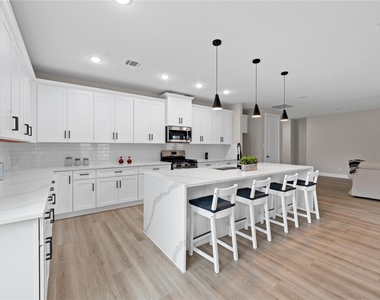 2606 Piemonte Avenue Cir - Photo Thumbnail 8