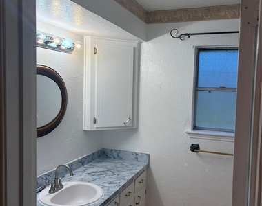 8450 Bigwood Street - Photo Thumbnail 6