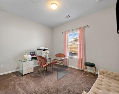 397 Road 5102 - Photo Thumbnail 18