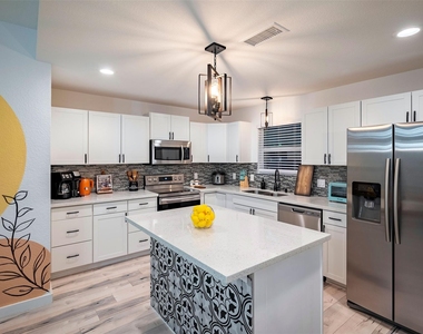 5918 Lattimer Drive - Photo Thumbnail 28
