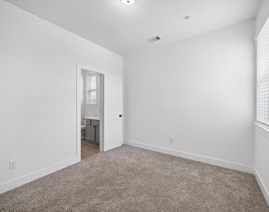 12946 Rio Mariano Lane - Photo Thumbnail 22