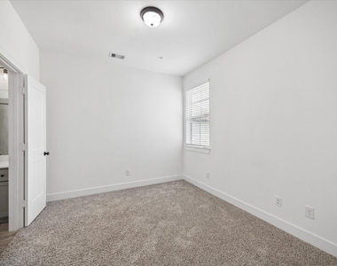 12946 Rio Mariano Lane - Photo Thumbnail 21