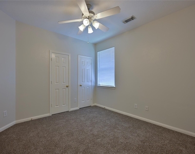6715 Village Bridge Drive - Photo Thumbnail 15
