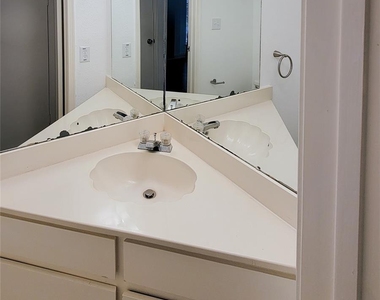 7575 Cambridge Street - Photo Thumbnail 14