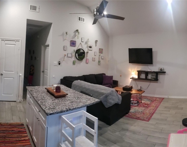 11891 Nelwood Street - Photo Thumbnail 3