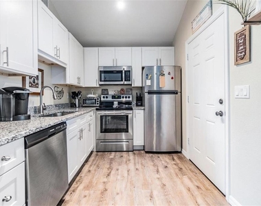 1265 Jade Place - Photo Thumbnail 4