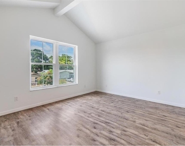 1264 Pierce Street - Photo Thumbnail 5