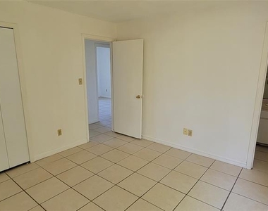 495 Fort Smith Boulevard - Photo Thumbnail 10