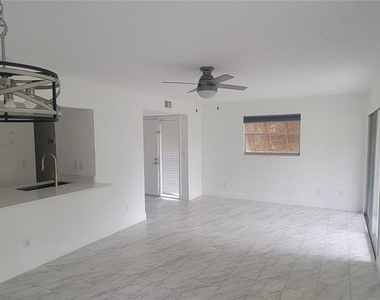 100 Sweetgum Woods Court - Photo Thumbnail 10