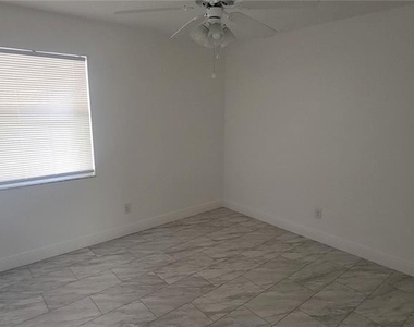 100 Sweetgum Woods Court - Photo Thumbnail 18