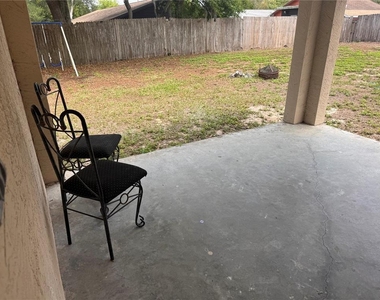 1133 E Rohe Street - Photo Thumbnail 14
