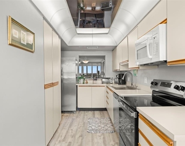 9415 Blind Pass Road - Photo Thumbnail 20