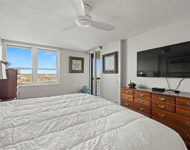 9415 Blind Pass Road - Photo Thumbnail 4