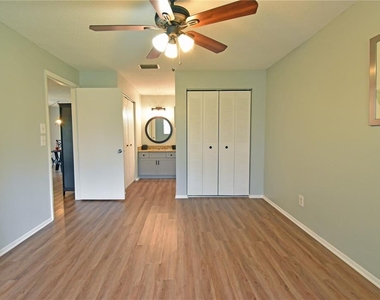 3683 Trophy Boulevard - Photo Thumbnail 17