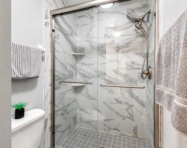 3683 Trophy Boulevard - Photo Thumbnail 9