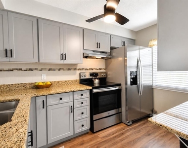 3683 Trophy Boulevard - Photo Thumbnail 2