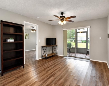 3683 Trophy Boulevard - Photo Thumbnail 5