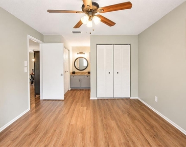 3683 Trophy Boulevard - Photo Thumbnail 8