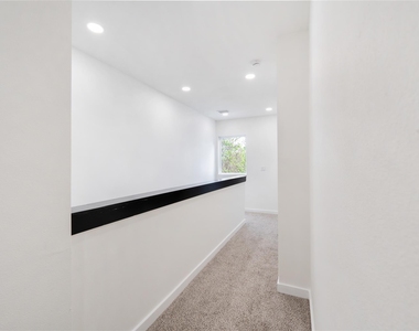 6809 Fairway - Photo Thumbnail 9