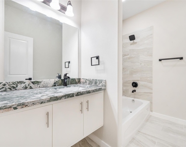 6809 Fairway - Photo Thumbnail 19