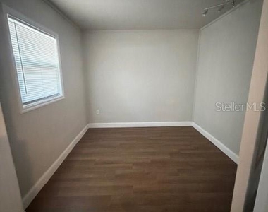 37802 Whitehouse Avenue - Photo Thumbnail 3