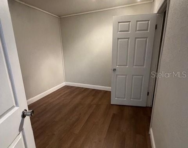 37802 Whitehouse Avenue - Photo Thumbnail 5