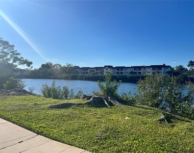 4550 Overlook Drive Ne - Photo Thumbnail 23