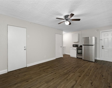 425 2nd Street N - Photo Thumbnail 12
