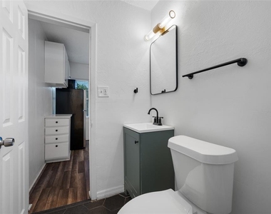 425 2nd Street N - Photo Thumbnail 34