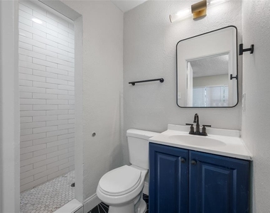425 2nd Street N - Photo Thumbnail 17