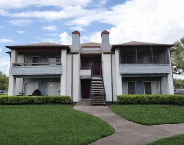 10263 Gandy Boulevard N - Photo Thumbnail 1