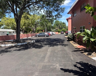 660 62nd Avenue N - Photo Thumbnail 13