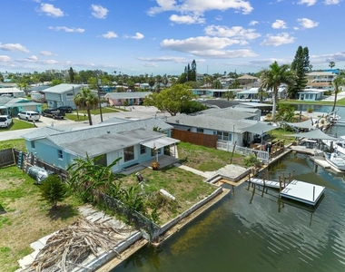 13428 Neptune Drive - Photo Thumbnail 3