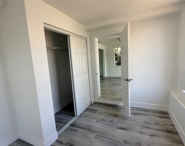 13428 Neptune Drive - Photo Thumbnail 22