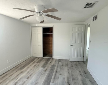 13428 Neptune Drive - Photo Thumbnail 27