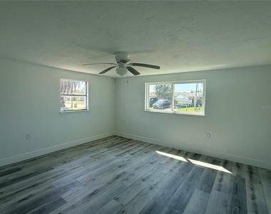 13428 Neptune Drive - Photo Thumbnail 24