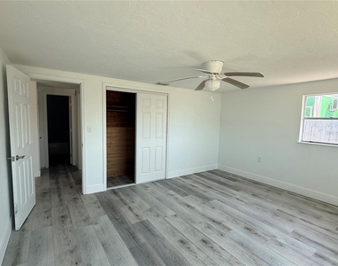 13428 Neptune Drive - Photo Thumbnail 25