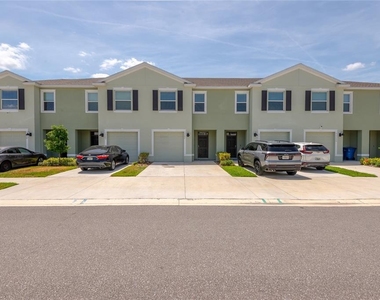 11147 Crescent Deer Drive - Photo Thumbnail 1
