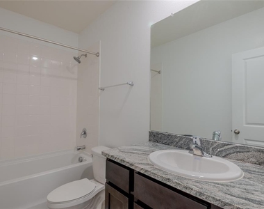 11147 Crescent Deer Drive - Photo Thumbnail 12