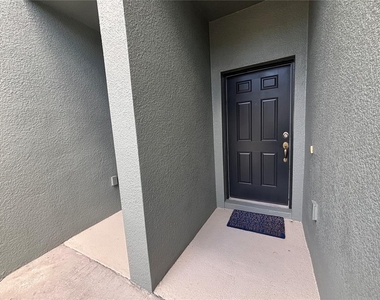 4912 White Sanderling Court - Photo Thumbnail 3